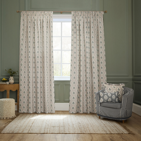 Sessile Leaf Pencil Pleat, Flax - Ready Made Curtains - Image 3
